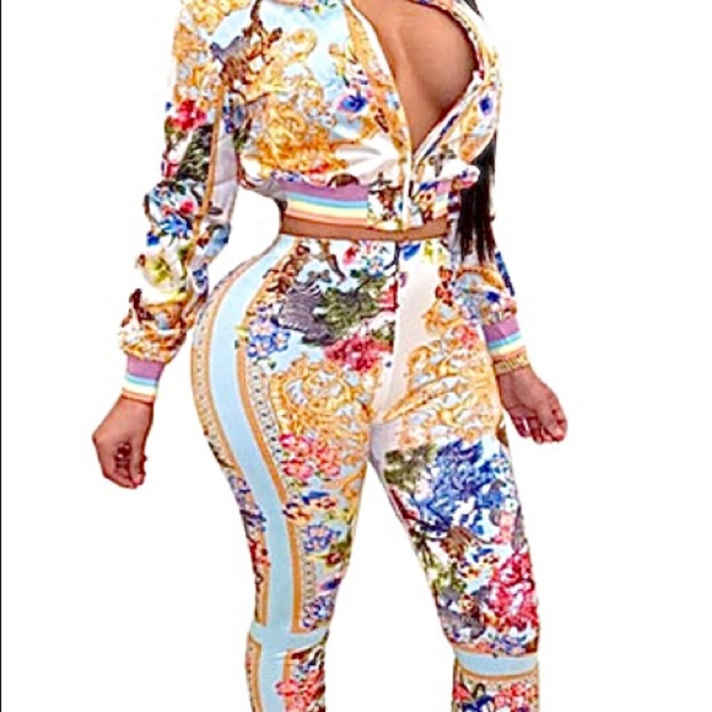 Woman’s Two Pieces Track Suit.